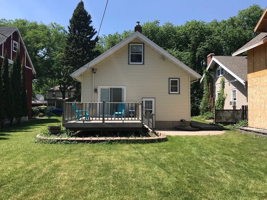 3 Bedroom/2 Bathroom Single Family House for Rent on Belmont Rd. — Photo 2