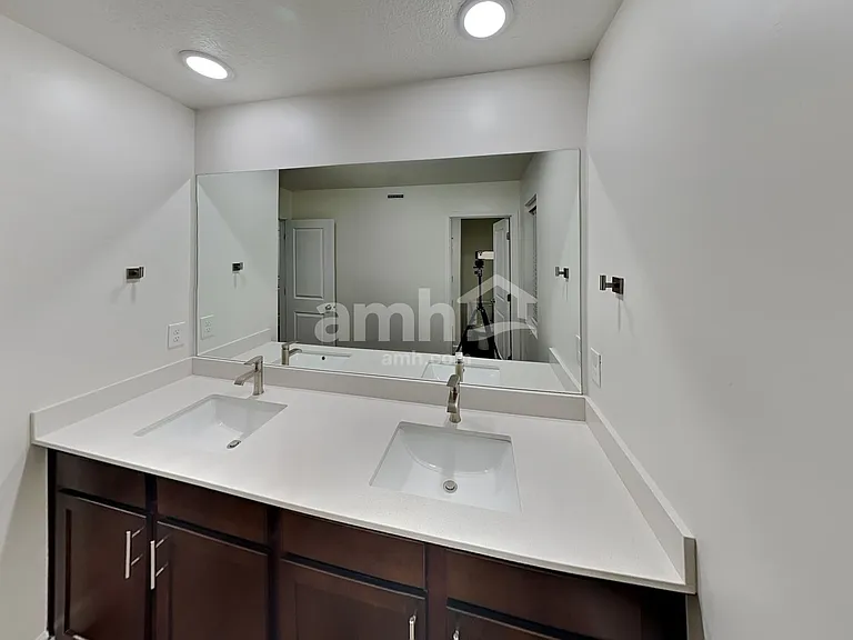 193 N Dry Creek Rd — Photo 21
