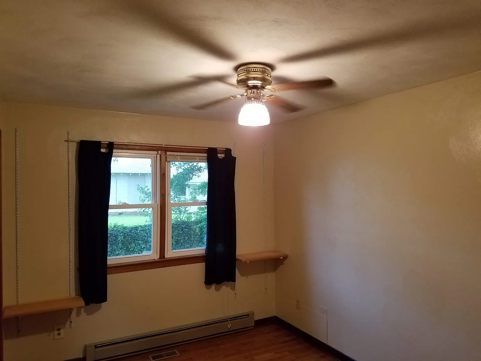 3 bed, 1418 sqft, $2,250 — Photo 4
