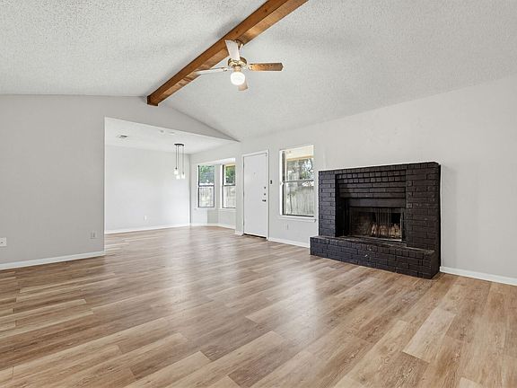 2nd image of 414 Baumann Dr