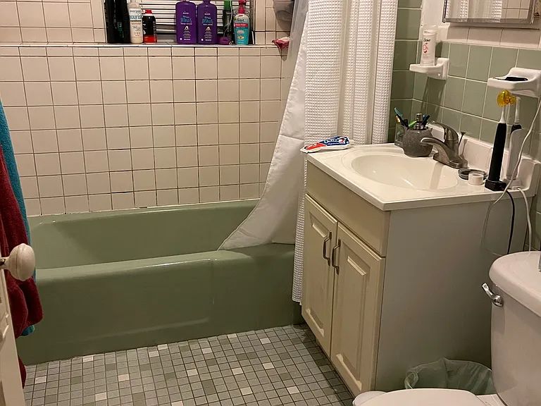 403 Highland Ave #23 — Photo 4