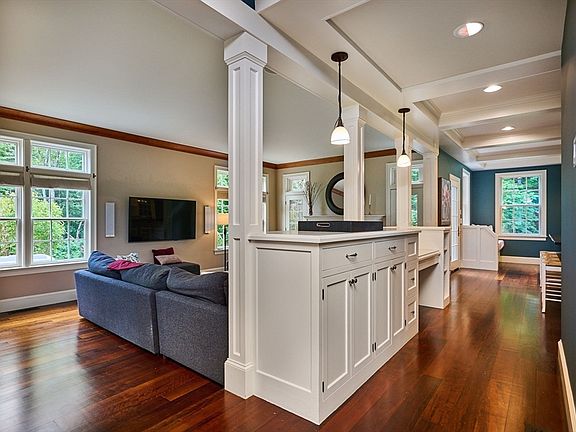 3rd image of 46 Sovereign Way