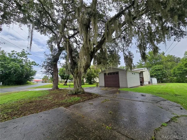 10292 E Pike Dr, Inverness, FL 34450