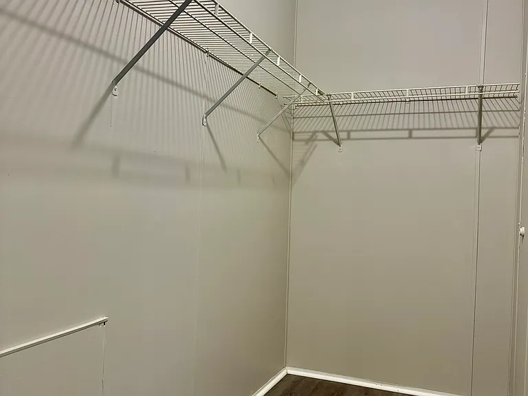 210 White Pine Dr — Photo 15