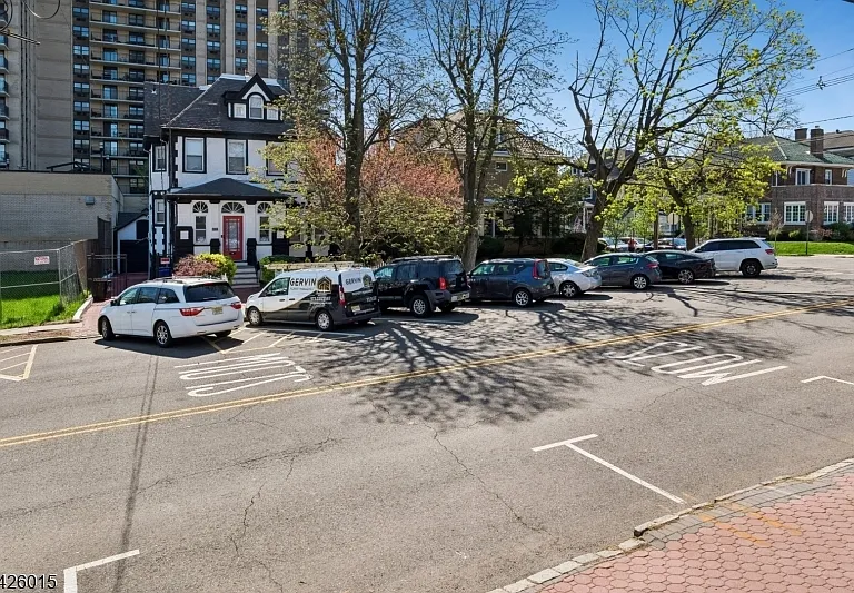 7807 Park Ave — Photo 12