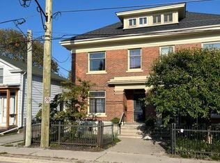 324 George St #2, Cobourg, ON K9A3M1