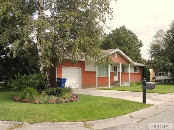 595 Bechler St, Saint Anthony, ID 83445