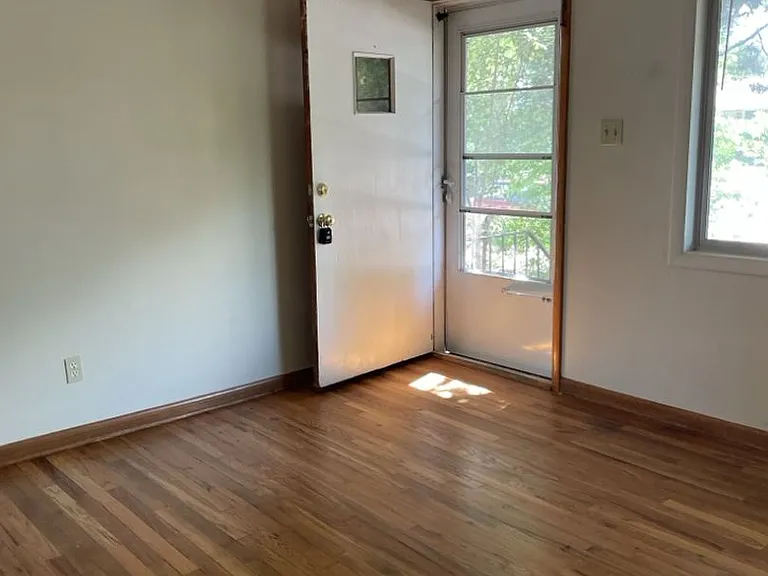 1708-1710 Morningside Dr — Photo 6
