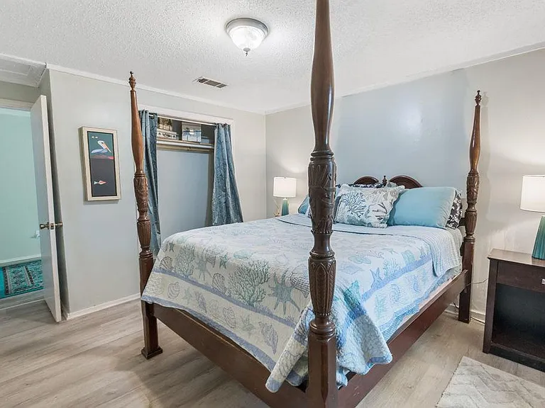 317 Ballentine St — Photo 33