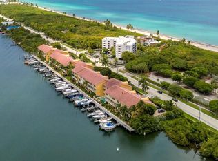 4020 N Ocean Dr, Hollywood, FL 33019