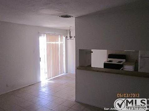4th image of 5233 Meadow Fld APT 4