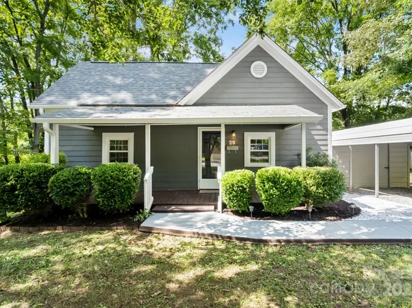 29 7th St, York, SC 29745