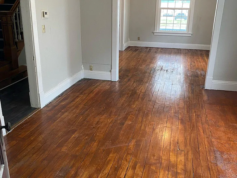 1010 Mechanic St — Photo 5