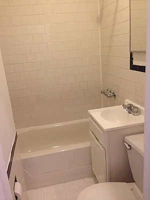 Rented by Kings Court Real Estate | media 34