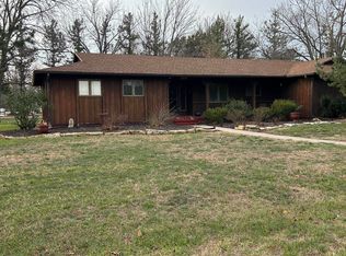 509 W 5th St, Ellinwood, KS 67526