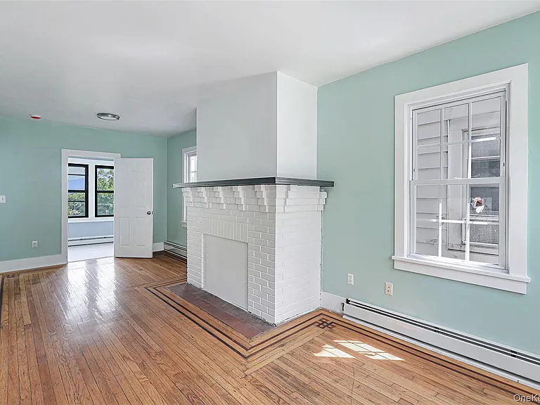 492 Liberty St — Photo 13