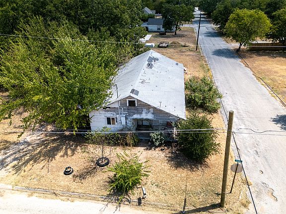 4th image of 1101 Sanders St