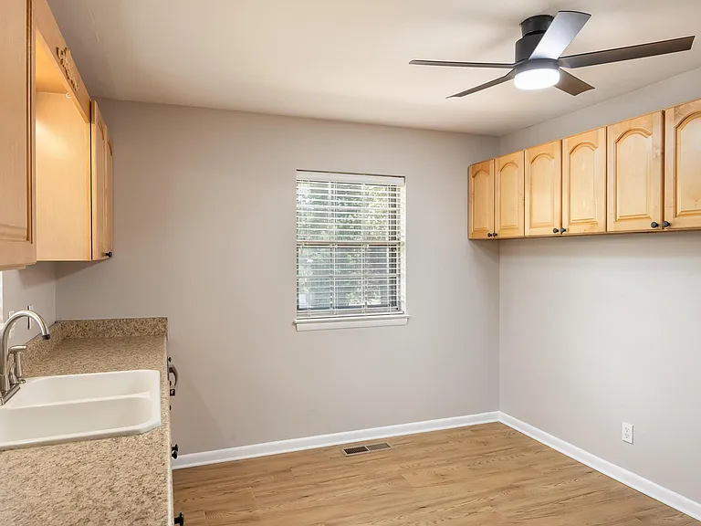 3699 Tacoma Ave — Photo 17