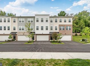 97 Four Leaf Dr, Downingtown, PA 19335