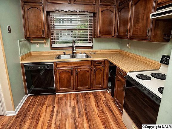 4th image of 11508 Jade Ln SE
