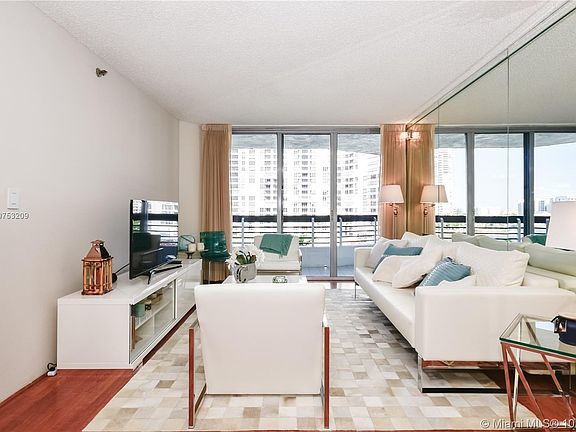 2nd image of 3600 Mystic Pointe Dr APT 803