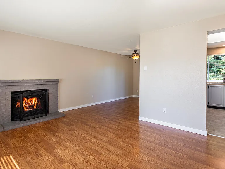 623 Harvest Rd — Photo 19