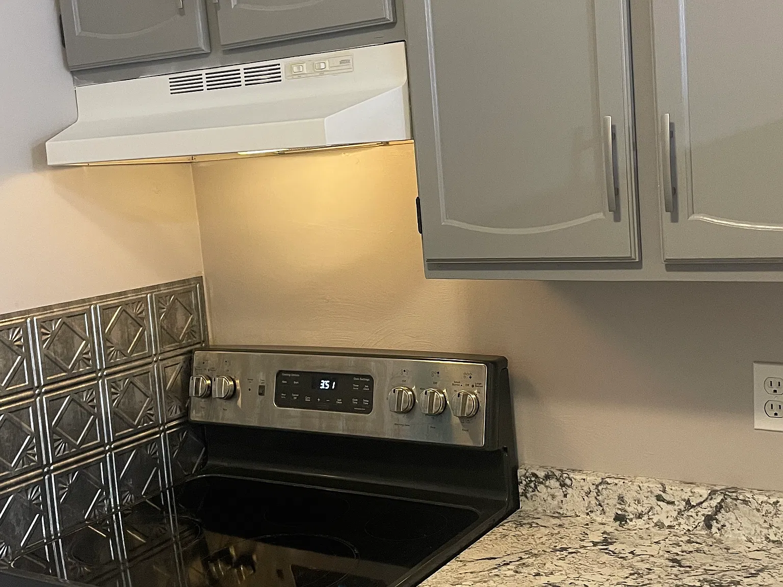 2 bed, 600 sqft, $1,050 — Photo 3