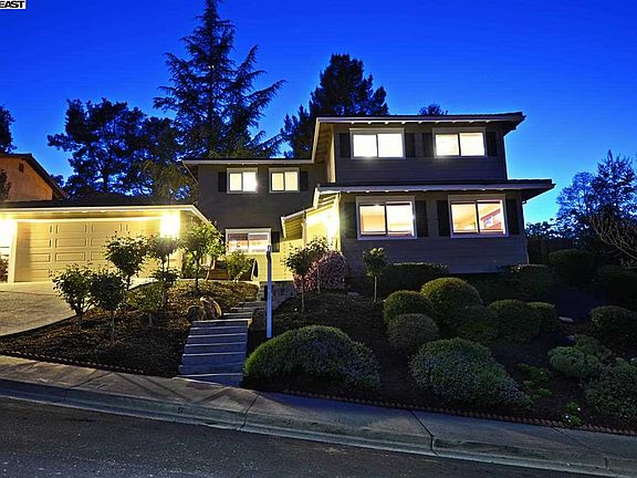 2nd image of 4231 Mirador Dr