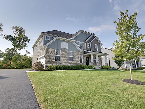 2nd image of 6144 Brookview Manor Dr