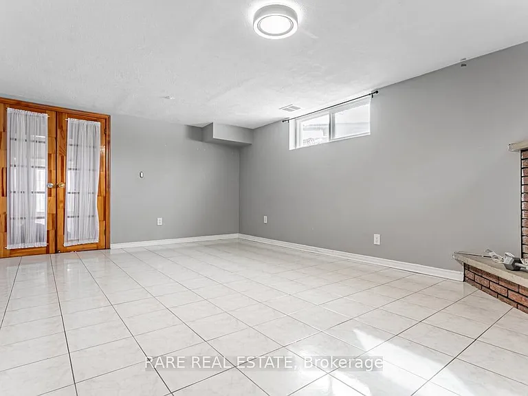 22 Bamford Cres — Photo 12