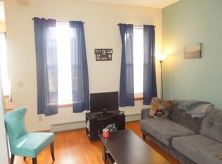 208 Wooster St APT 1, New Haven, CT 06511