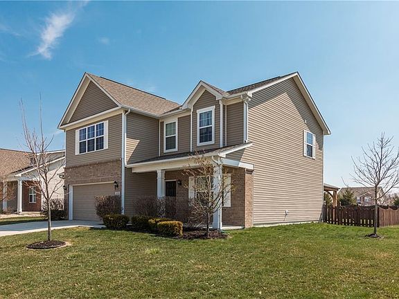 3rd image of 2439 Solidago Dr
