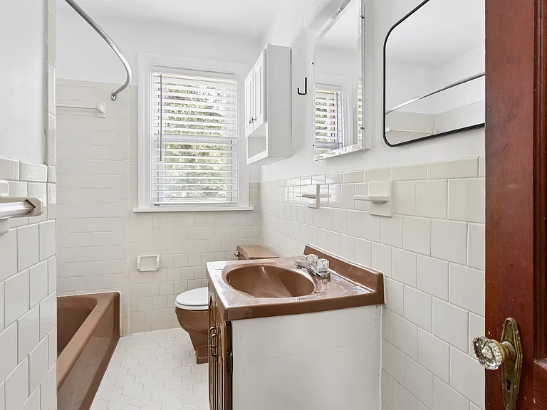 2307 Rawlings Ct — Photo 32