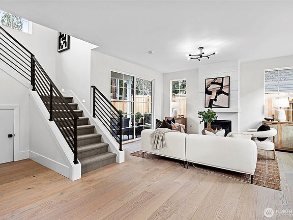 5th image of 12817 NE 104th Street