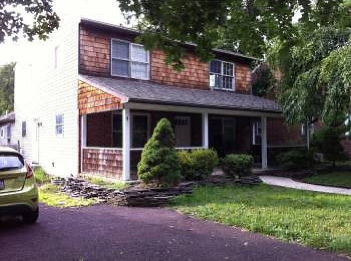 Front (upstairs for rent)