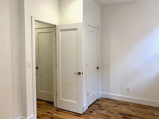 Rented by Link Real Estate NYC | media 33