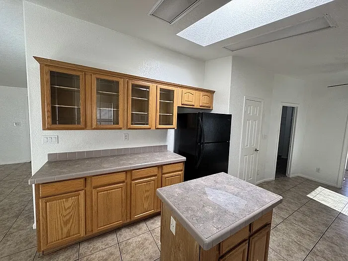 3 bed, 2.0 bath, 1400 sqft, $1,395 — Photo 4