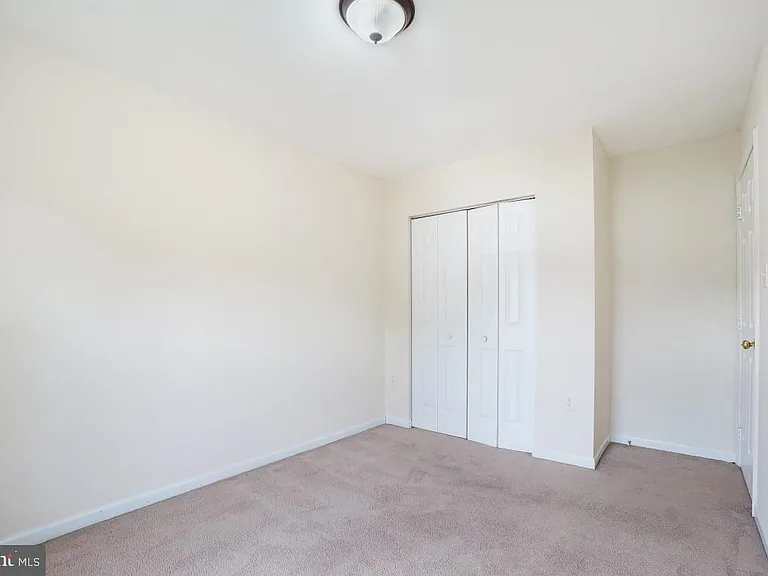 7017 Migliori Ct — Photo 22