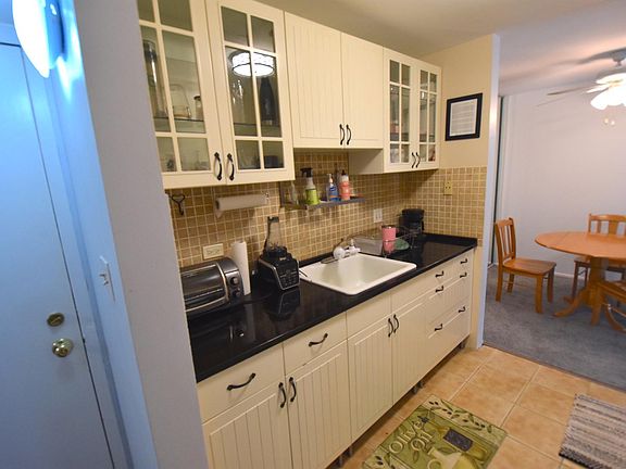 5th image of 13A Kingery Quarter #204