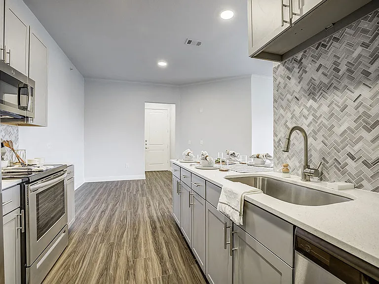 3500 Westlake Apartments — Photo 18