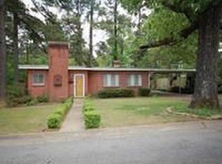 1904 N Dudney Rd, Magnolia, AR 71753
