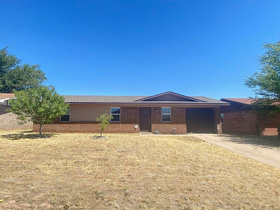 1st image of 1215 E Oak Ave