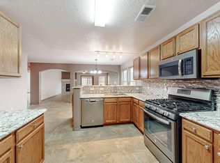 5352 River Ridge Ave NW, Albuquerque, NM 87114