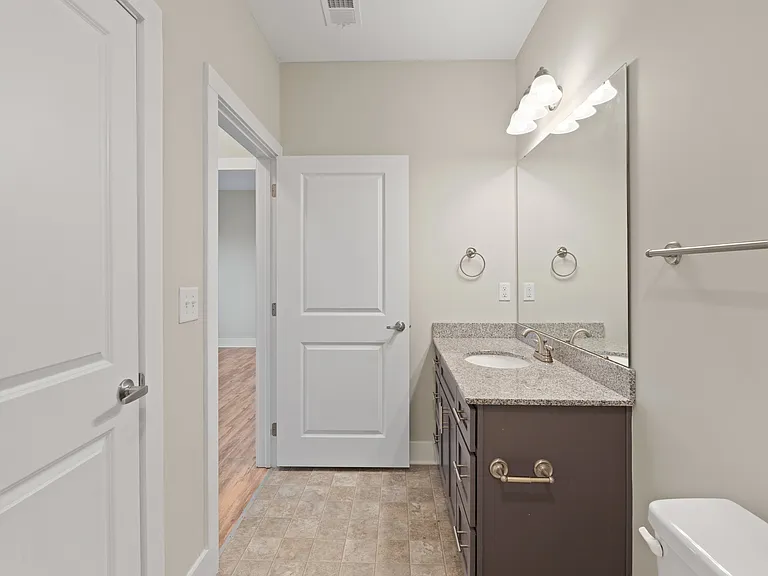 Gateway Apartments — Photo 11