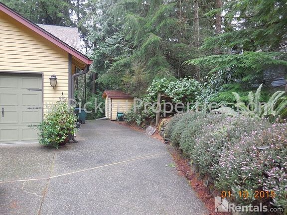 2nd image of 14160 Woodcrest Loop NW