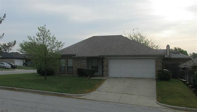 1st image of 10801 Tall Oak Dr