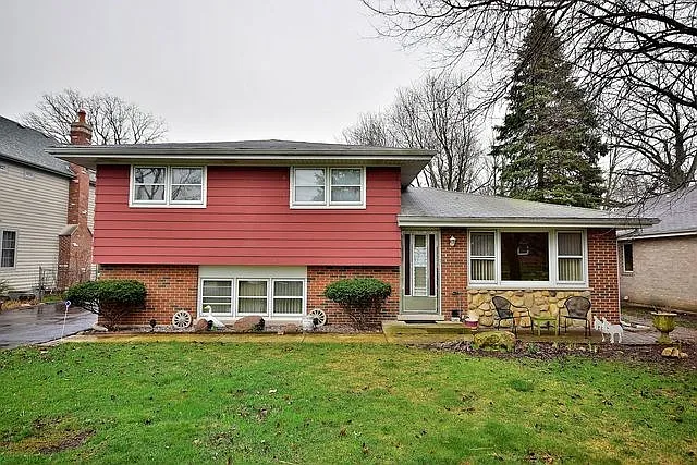 10823 Ursula Dr photo 1