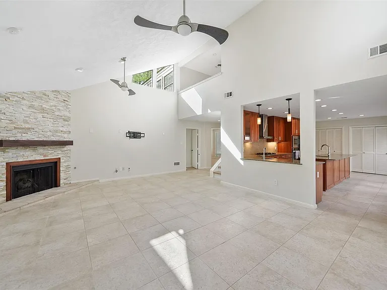 5 Berrypick Ln — Photo 5