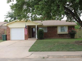 613 Robin Hill Rd, Edmond, OK 73003