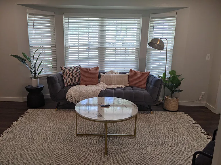 Spacious living room